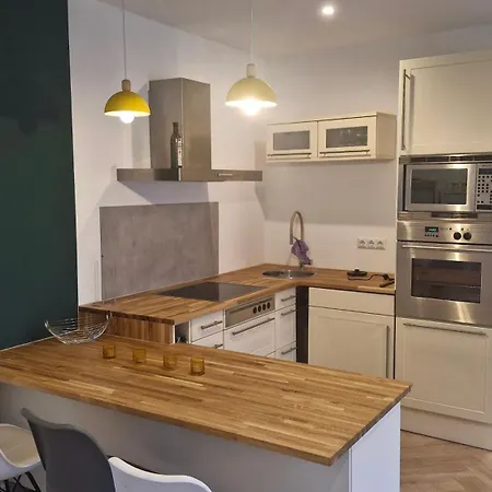 Historische Mit Drachenfels-blick