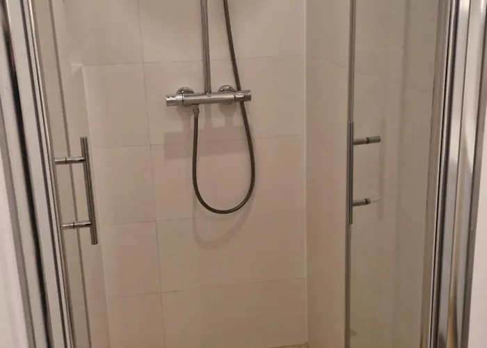 Historische Mit Drachenfels-blick *